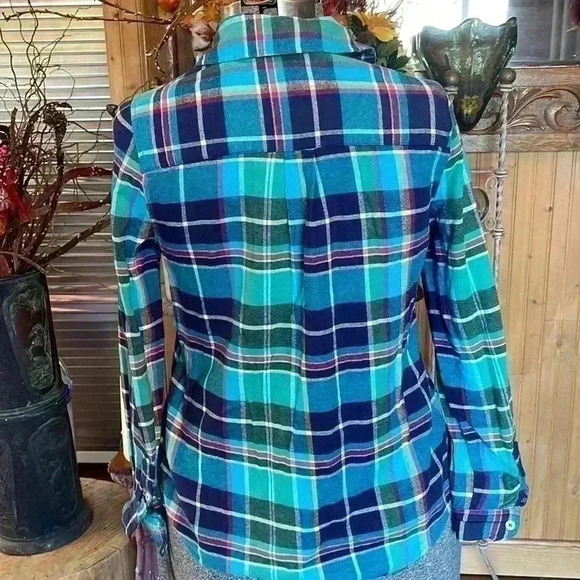 Forever 21 women’s size small fleece. - Picture 4 of 6